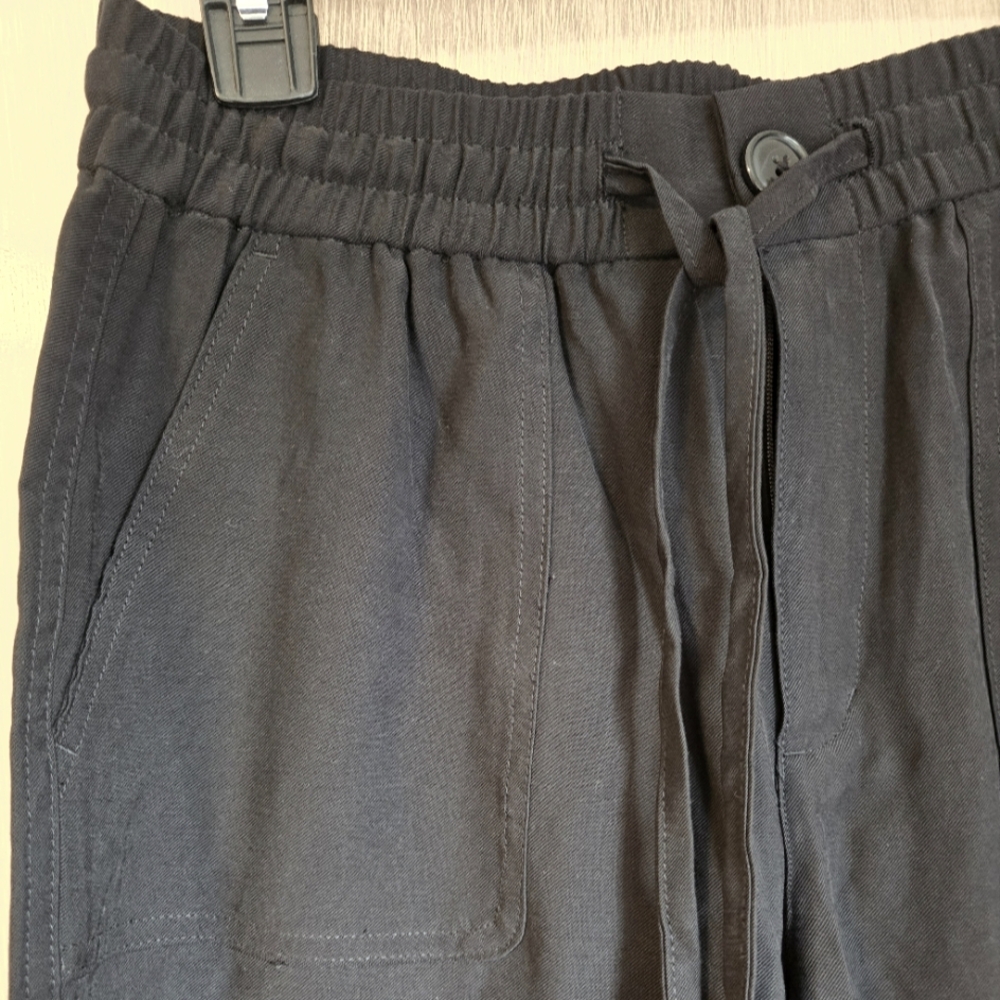 Tahari Pants small